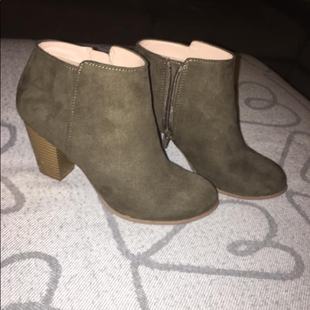 Old Navy Booties